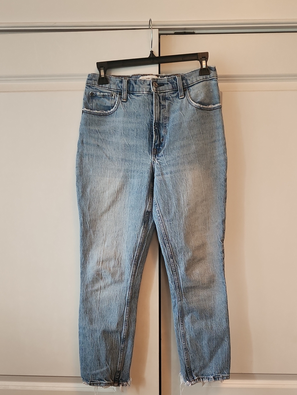Abercrombie & Fitch Light Wash Straight Leg Jeans